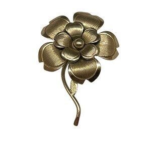 Vintage Gold-Tone Floral Brooch Pin Jewelry Accessory